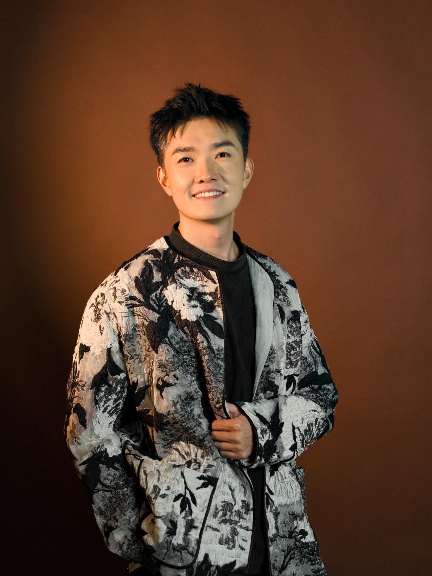 Cao Yixiao, portrait in floral jacket